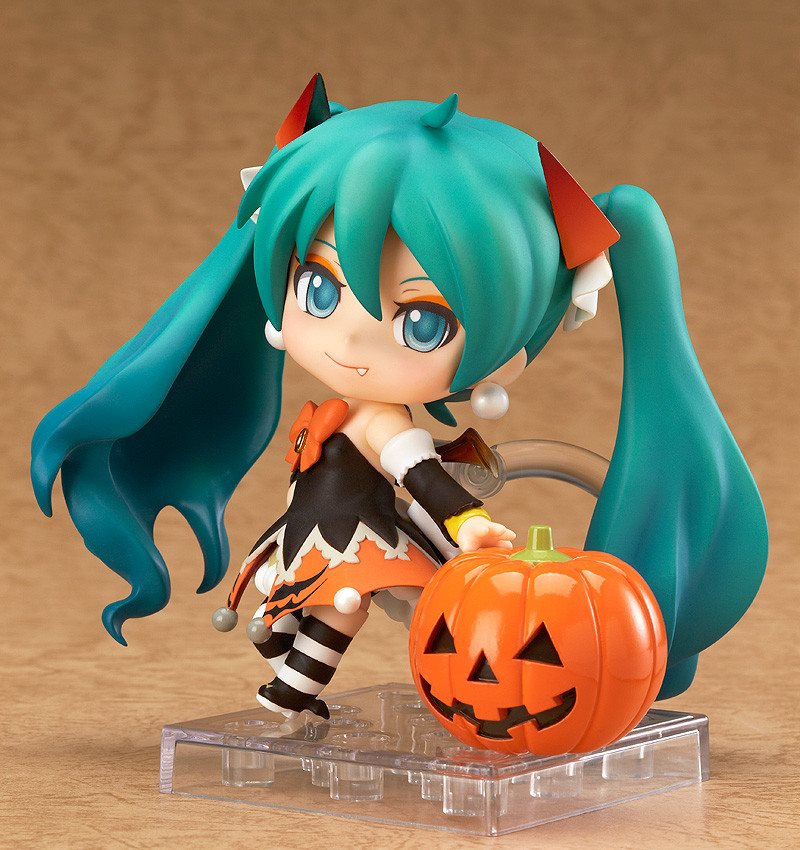 Hatsune-Miku-Halloween-Nendroid-Figure